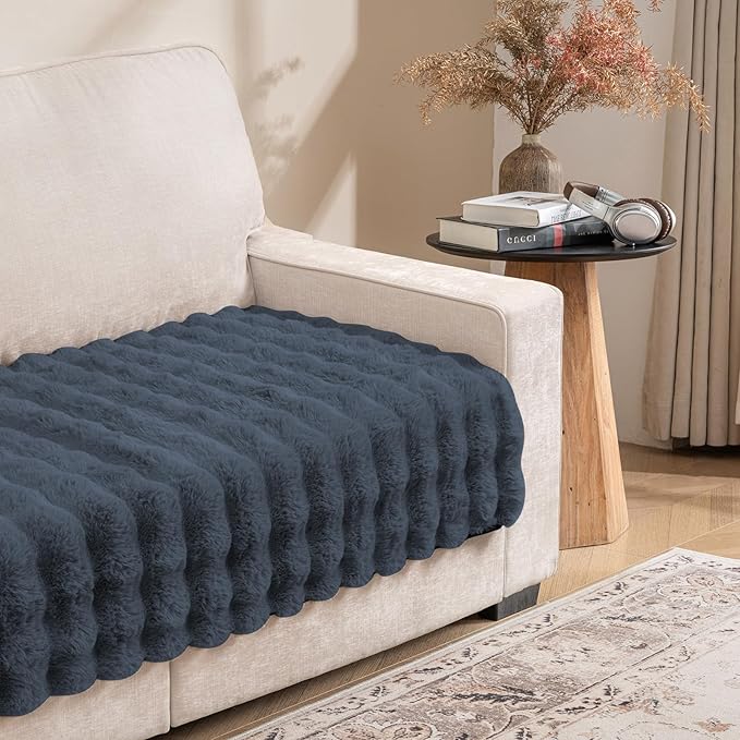 Waterproof Dog Bed Cover, Soft Plush Pet Blanket with Anti-Slip Back for Bed Couch Sofa, Furniture Protector for Small, Medium and Large Dogs and Cats (Noble Grey-Bubble, 30"x80")